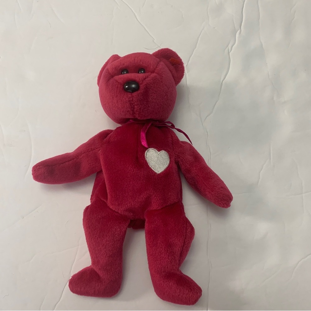 Beanie Baby Valentina bear in red